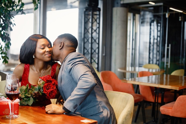 Dîner en Amoureux : Trouver le Restaurant Parfait pour un Couple
